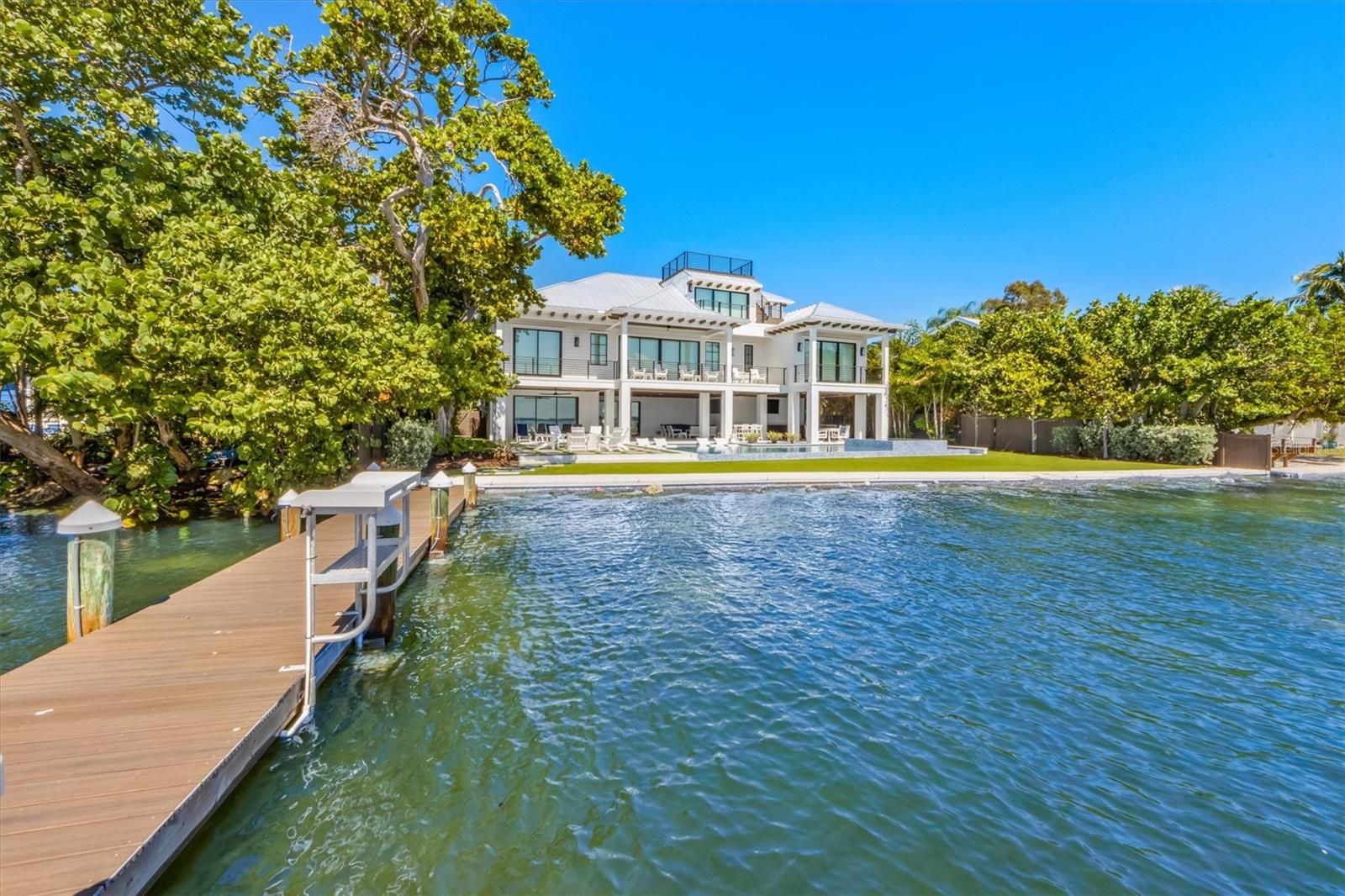 HOLMES BEACH 12TH UNIT - Residential