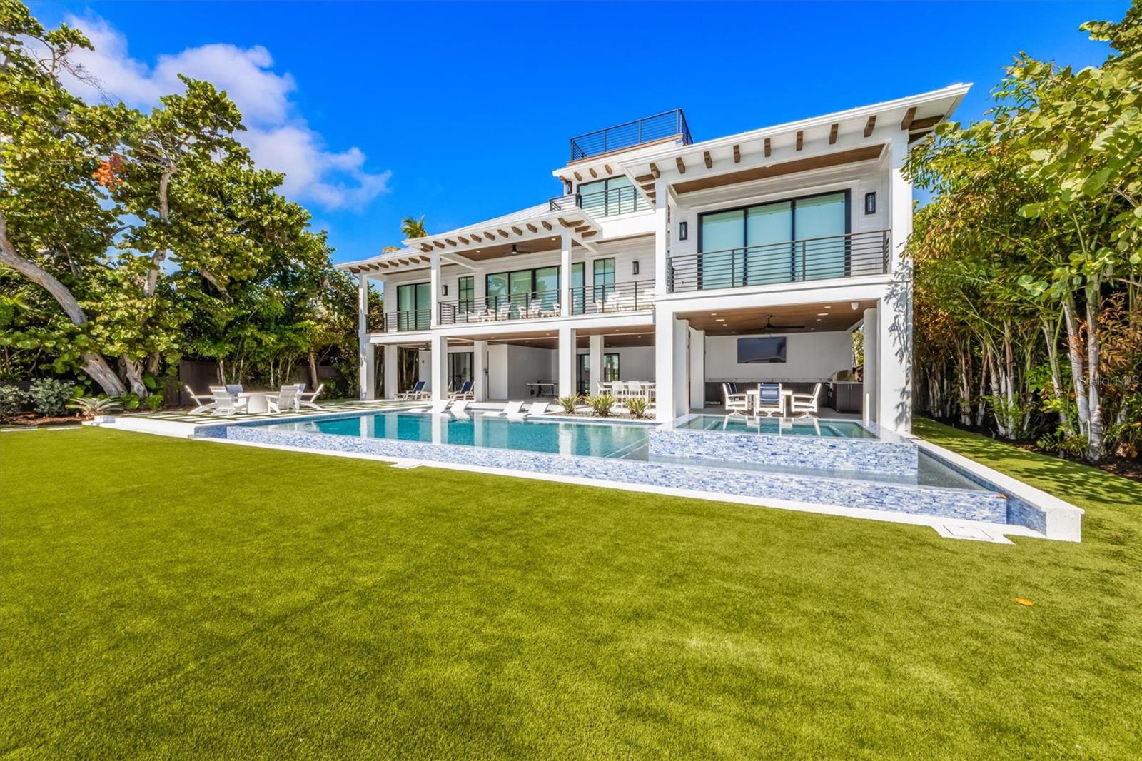 HOLMES BEACH 12TH UNIT - Residential