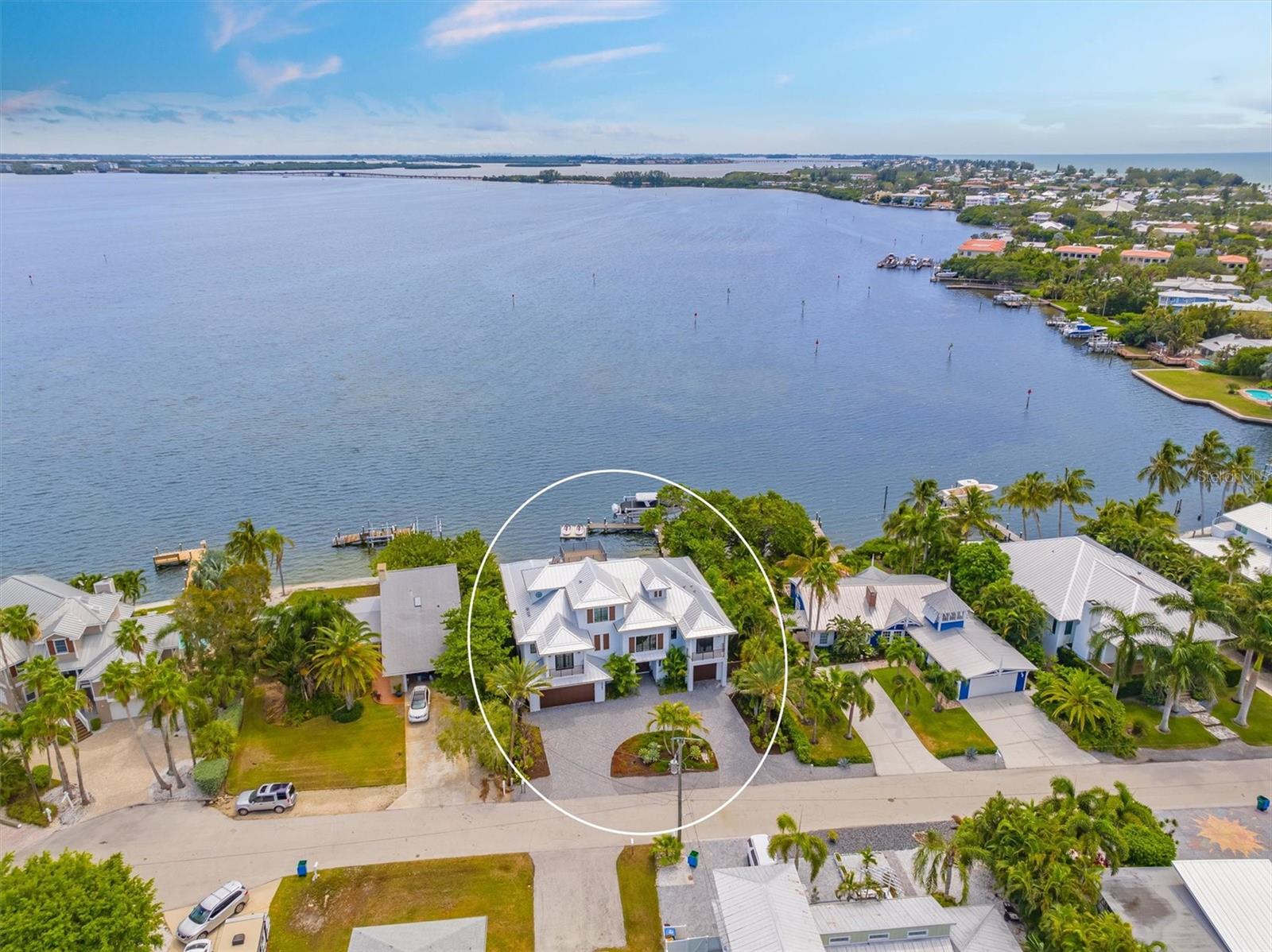 HOLMES BEACH 12TH UNIT - Residential