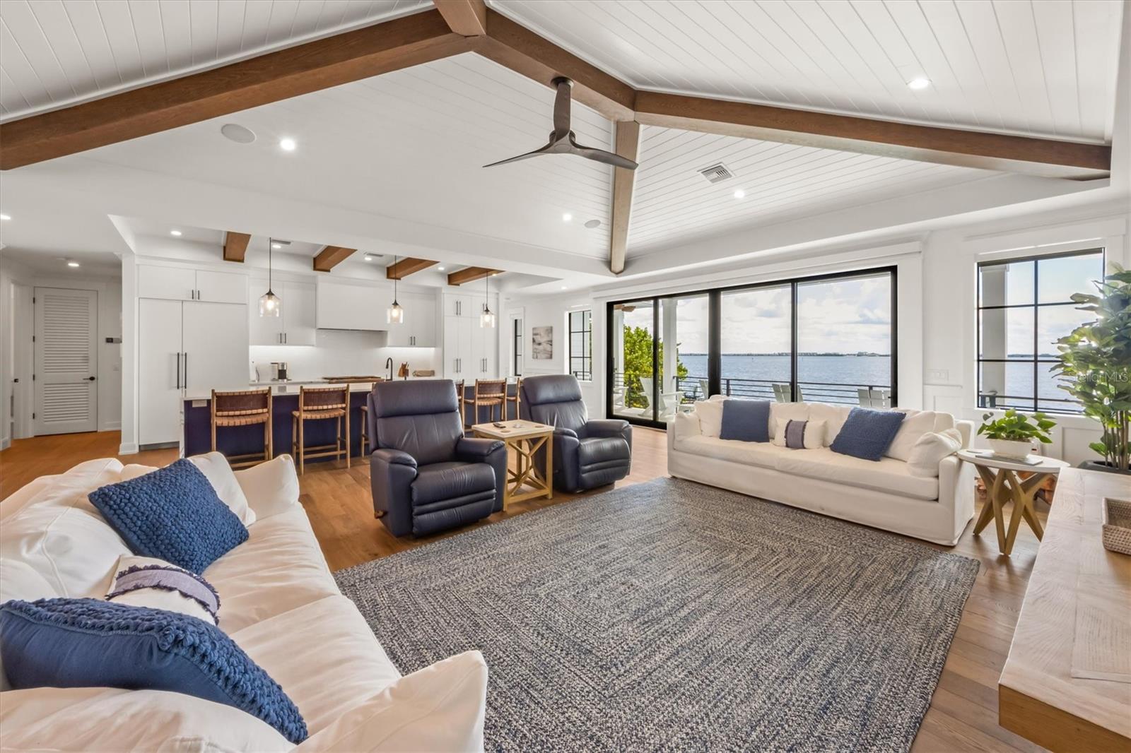 HOLMES BEACH 12TH UNIT - Residential