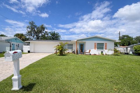 Photo of 3602 Cambridge Drive W, Bradenton, FL 34205 (MLS # A4689517)