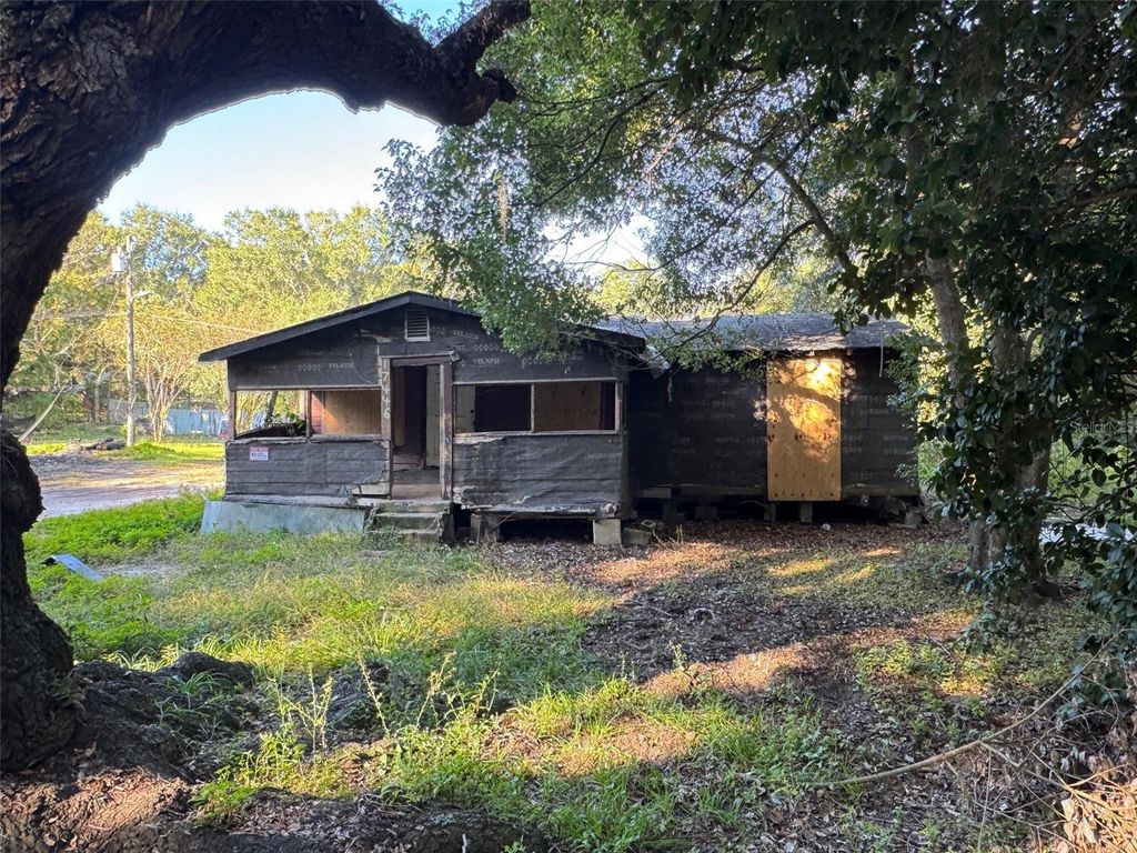 Photo of 17446 SE 134th Avenue Road, Weirsdale, FL 32195 (MLS # G5104118)