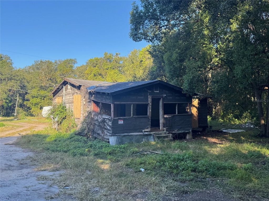 Photo of 17446 SE 134th Avenue Road, Weirsdale, FL 32195 (MLS # G5104118)