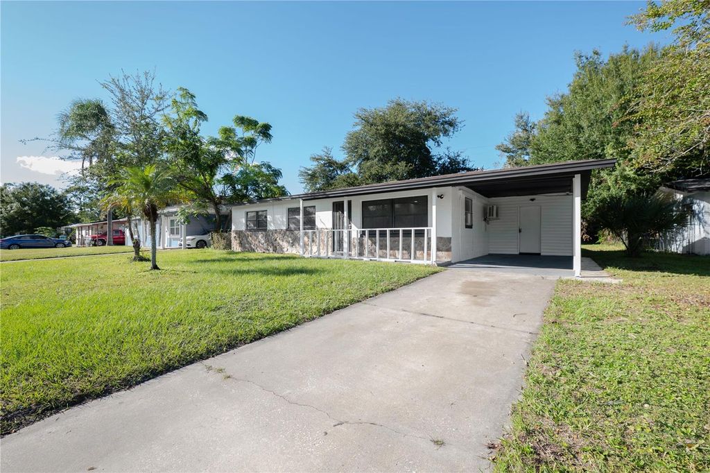 Photo of 4605 Elmira Place, Orlando, FL 32811 (MLS # S5136961)