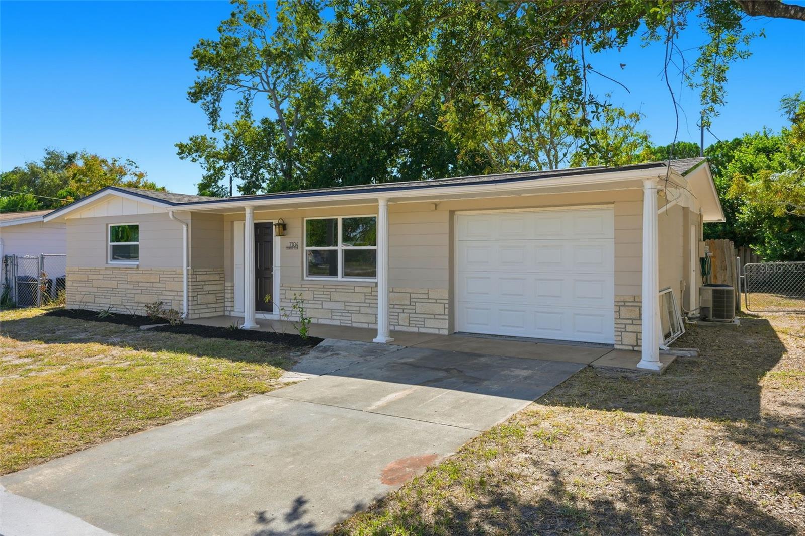 7304 COUNTRY CLUB