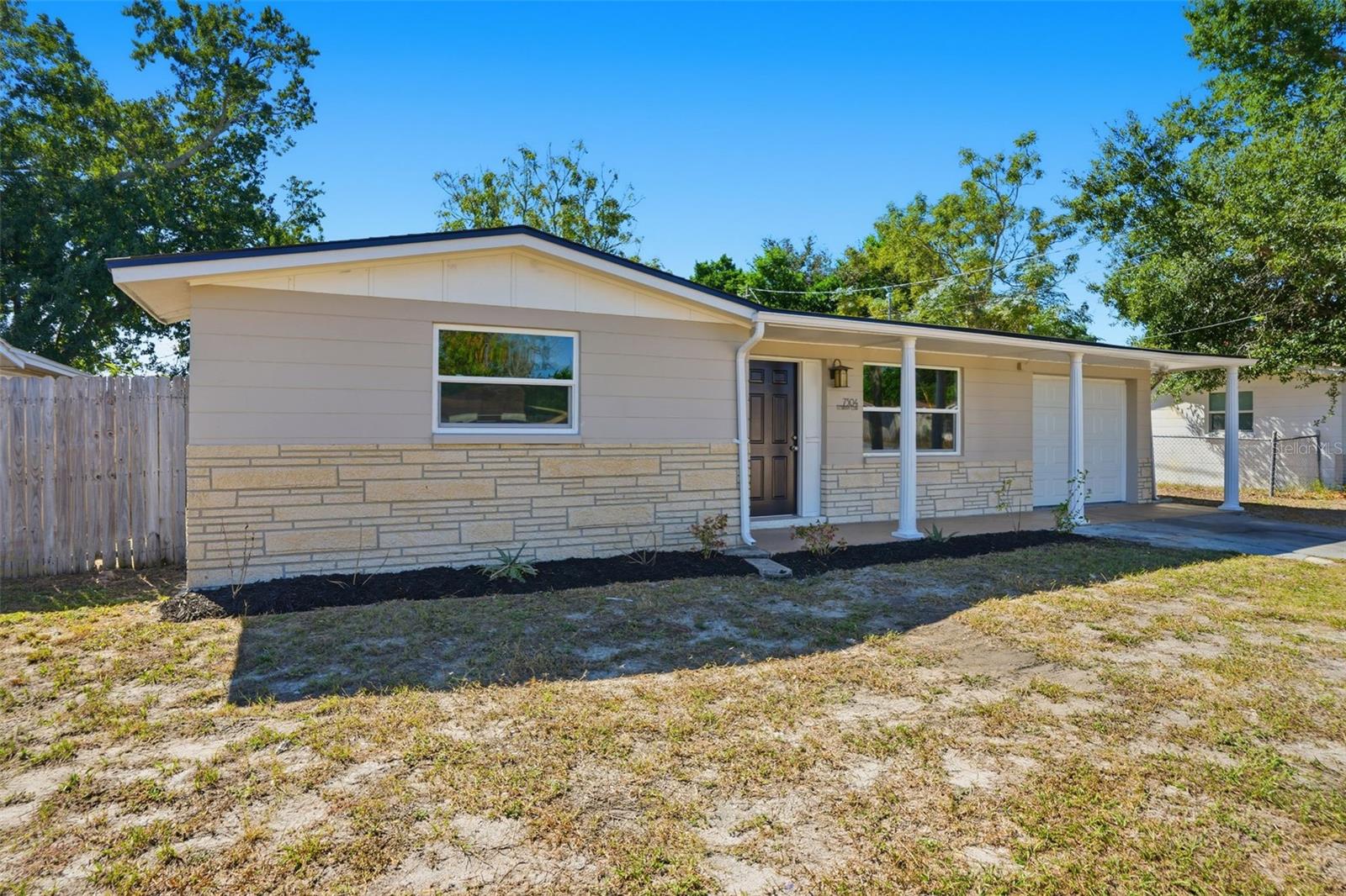 7304 COUNTRY CLUB