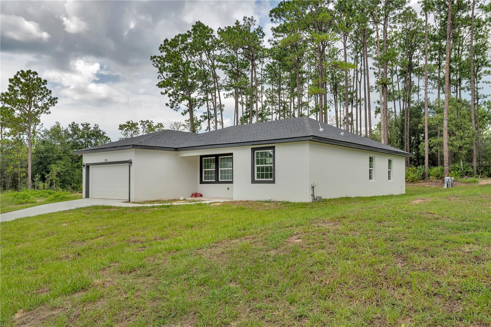 1115 W CARY DRIVE