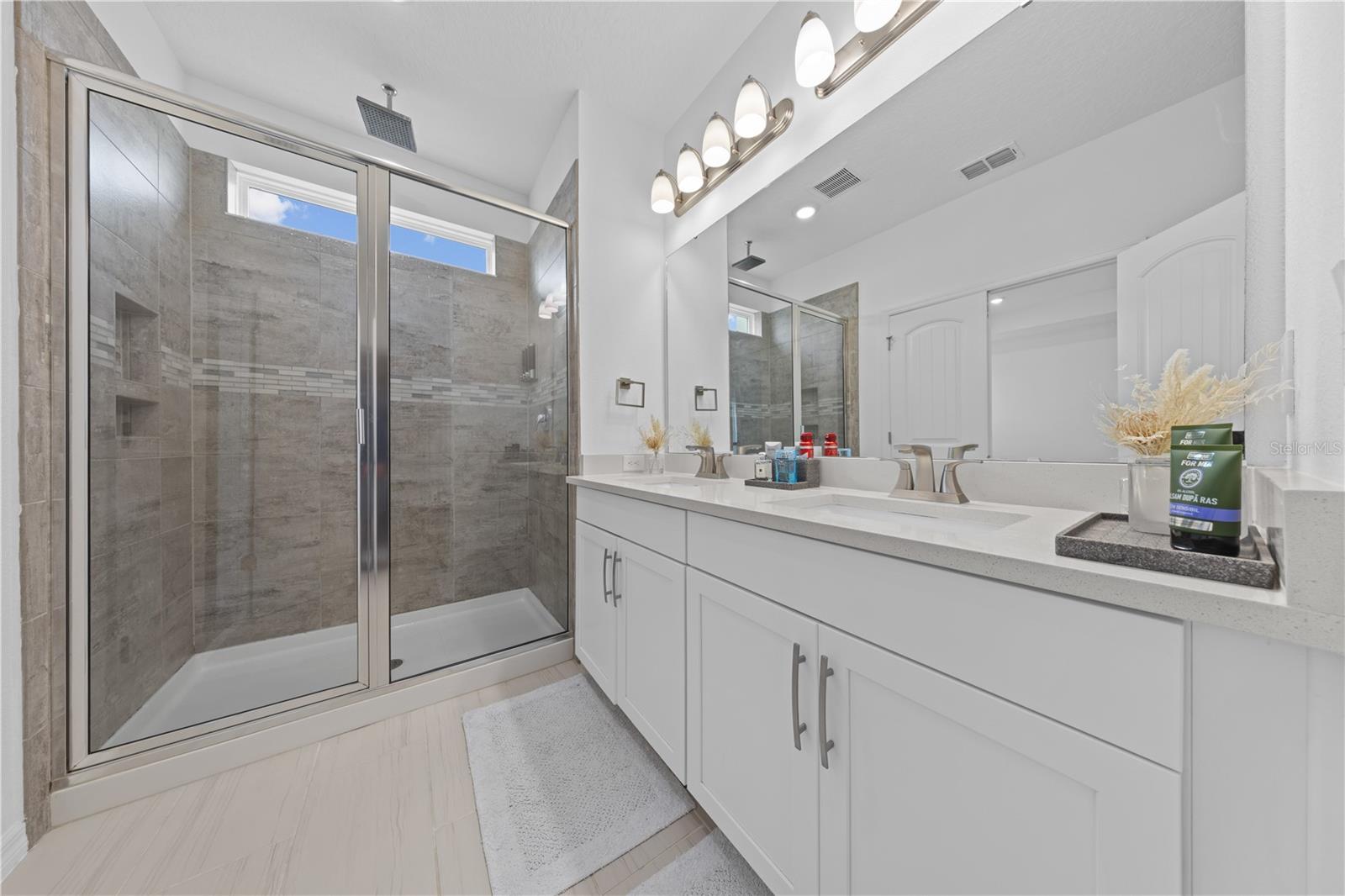 OAKLAND TRLS PH 2 - Residential