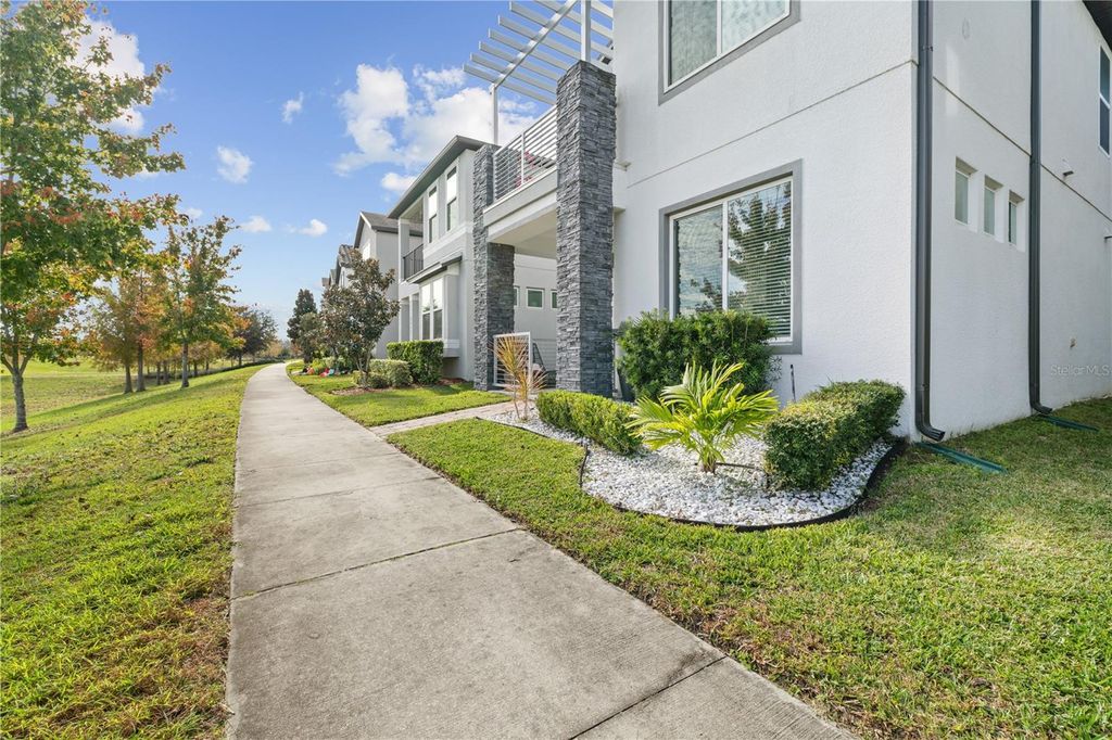 Photo of 2065 White Feather Loop, Oakland, FL 34787 (MLS # O6379741)