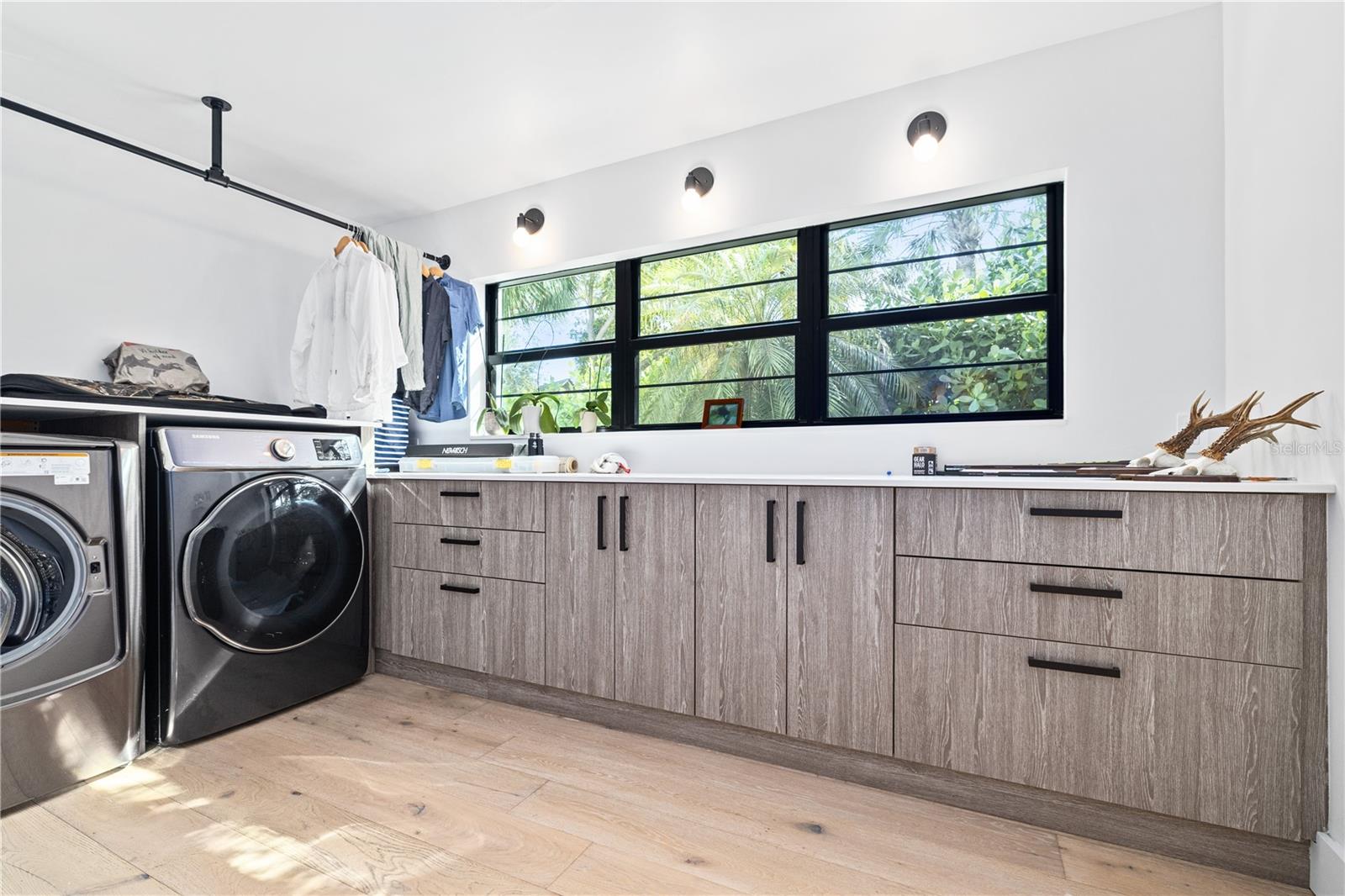 HARBOR ISLE UNIT TWO - Residential