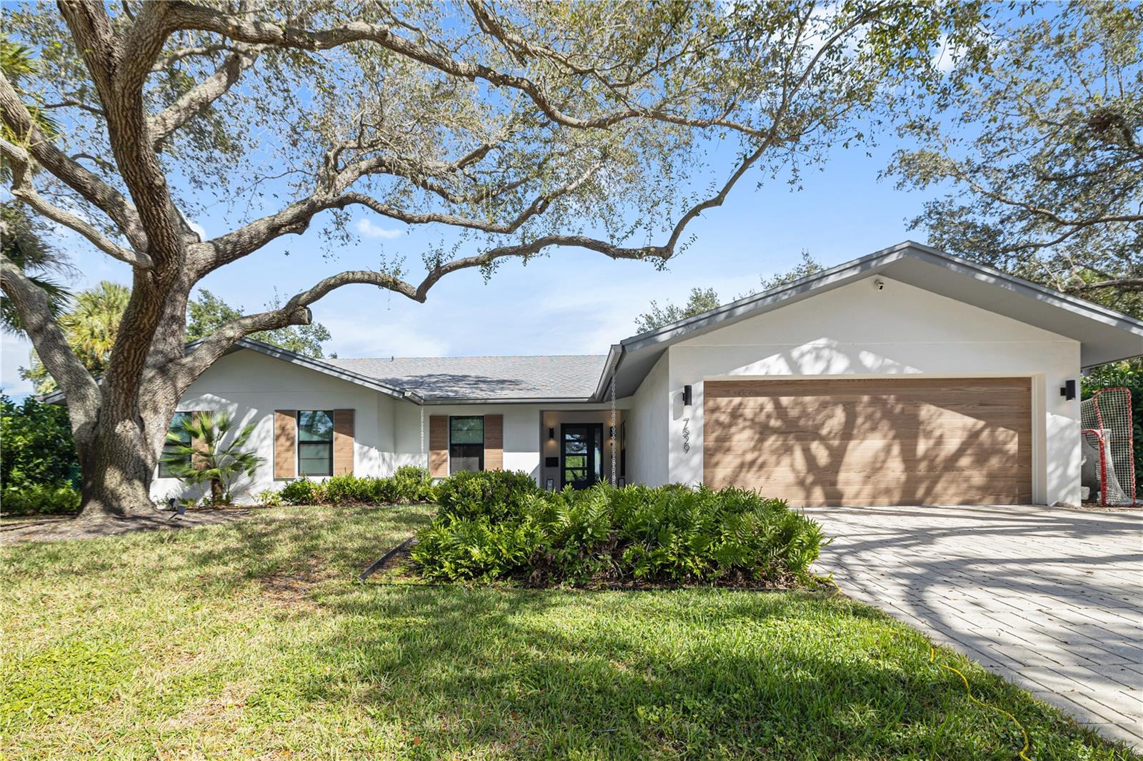 HARBOR ISLE UNIT TWO - Residential