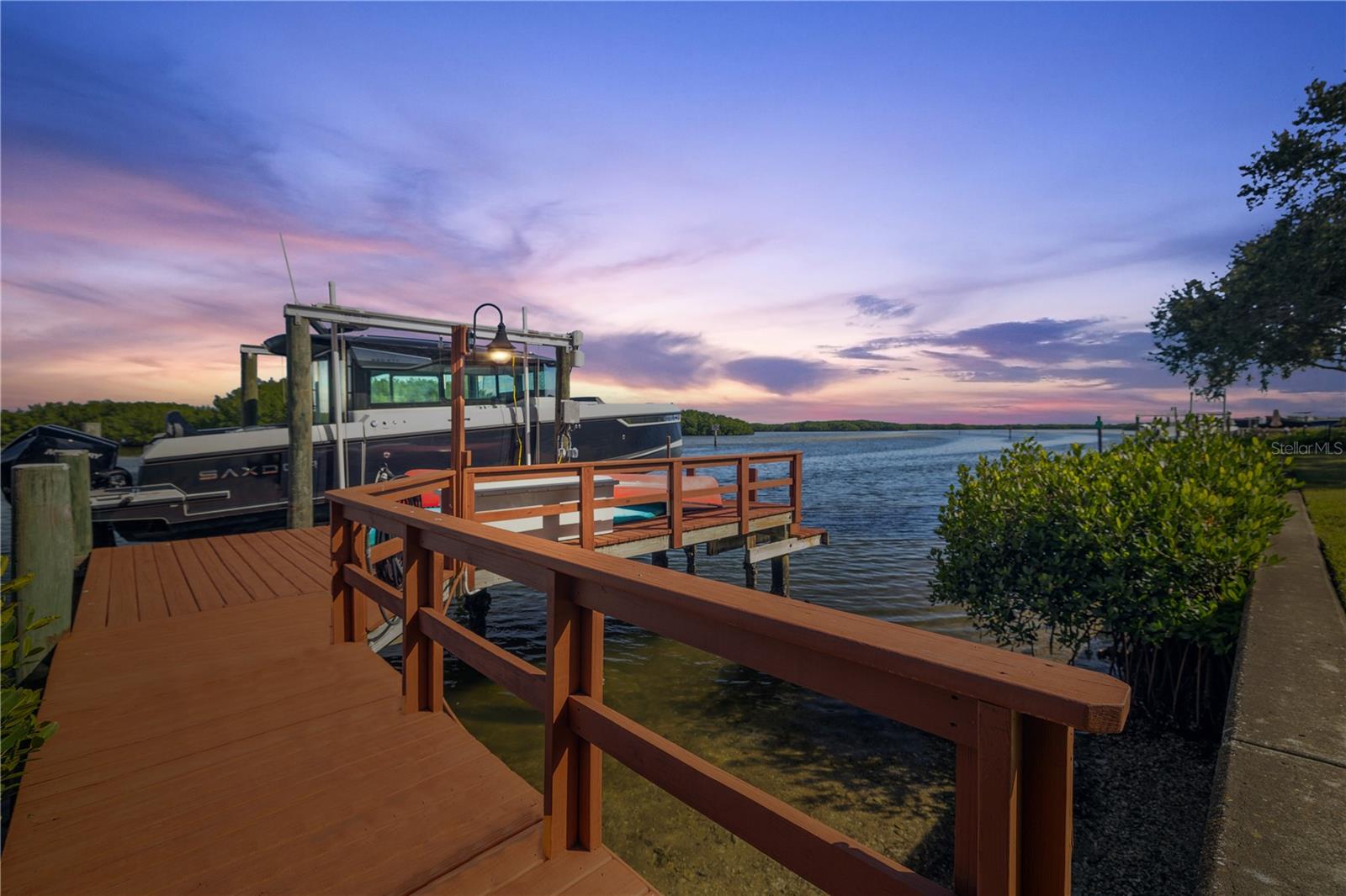 HARBOR ISLE UNIT TWO - Residential