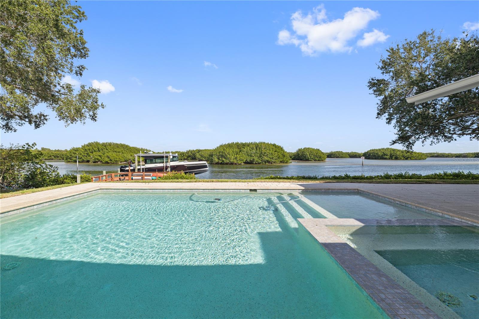 HARBOR ISLE UNIT TWO - Residential