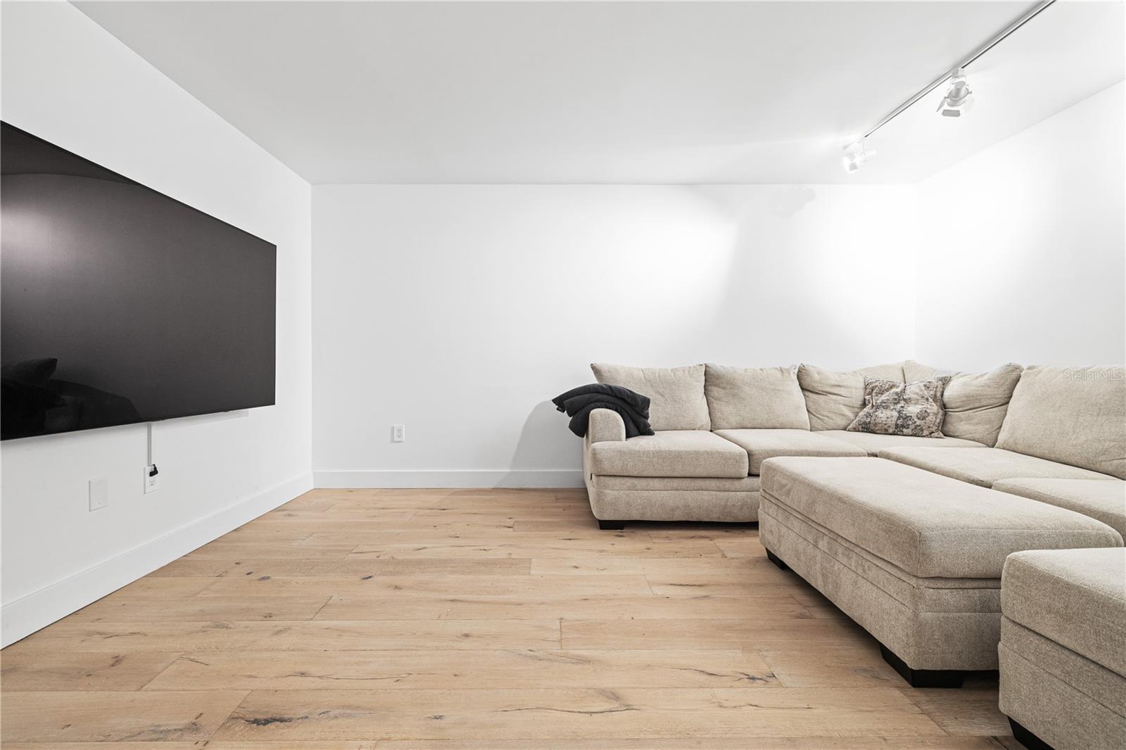 HARBOR ISLE UNIT TWO - Residential