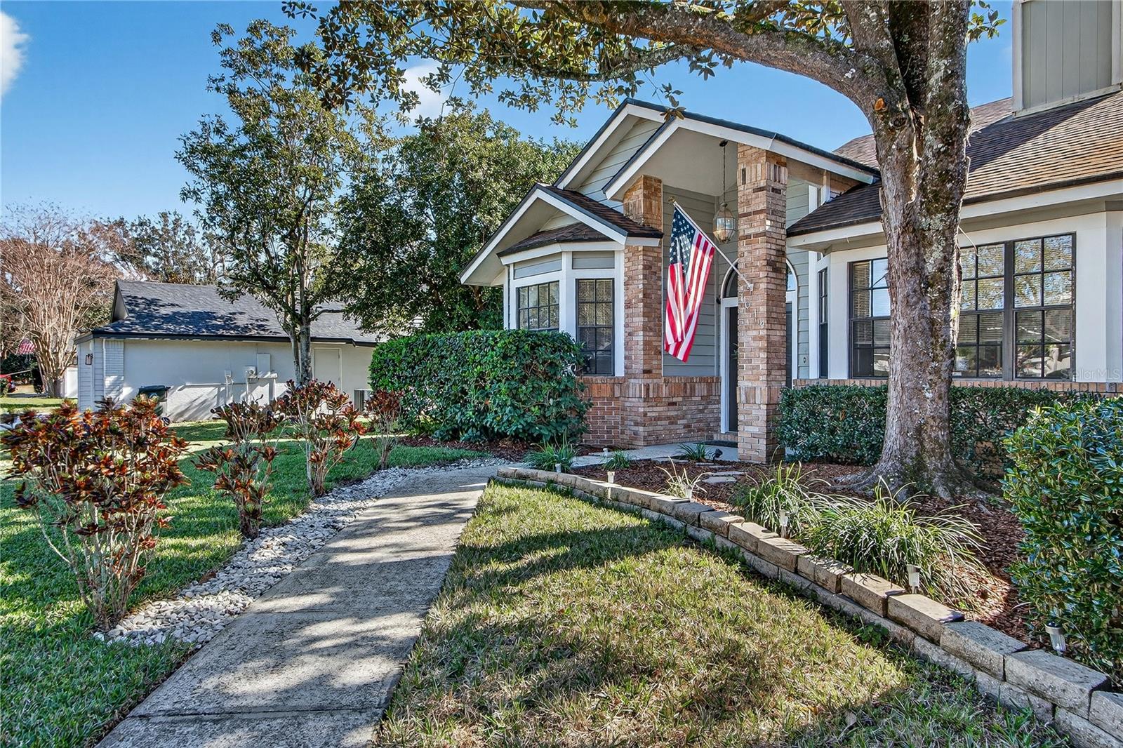 1014 WILLA LAKE CIRCLE