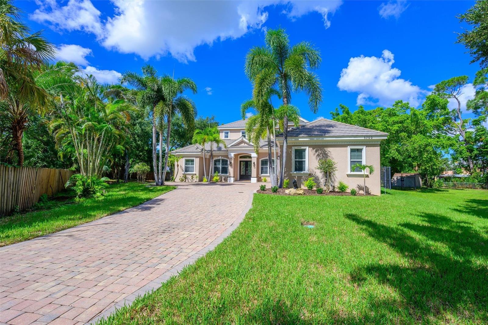 3700 1ST AVENUE W, BRADENTON, FL, 34205 2 3700 1ST AVENUE W