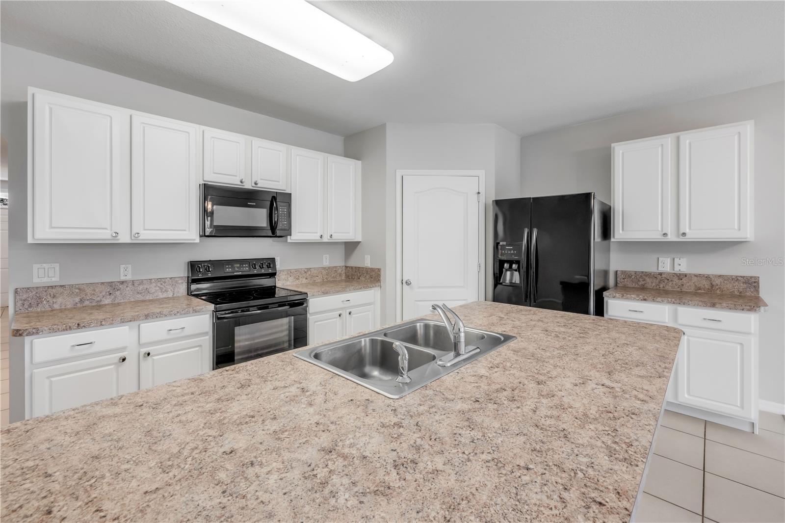 FISHERMANS COVE - Residential