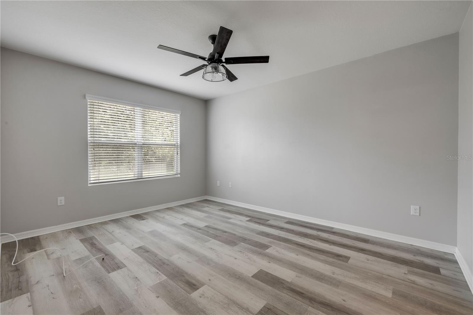 FISHERMANS COVE - Residential