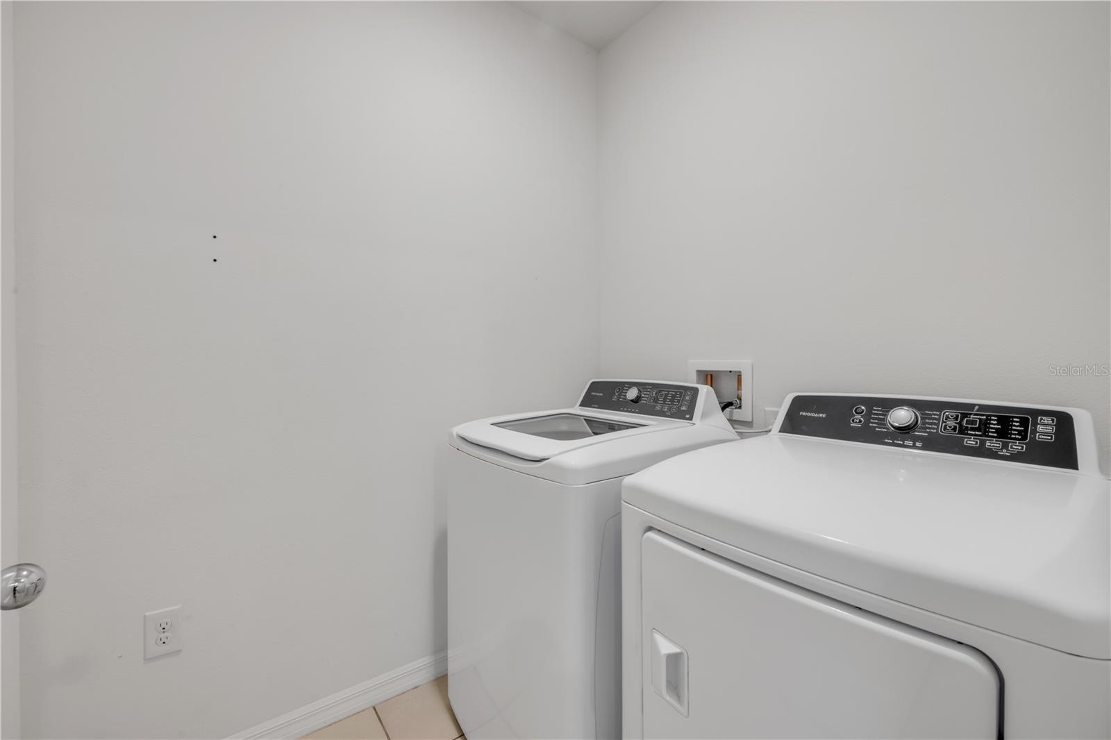 FISHERMANS COVE - Residential