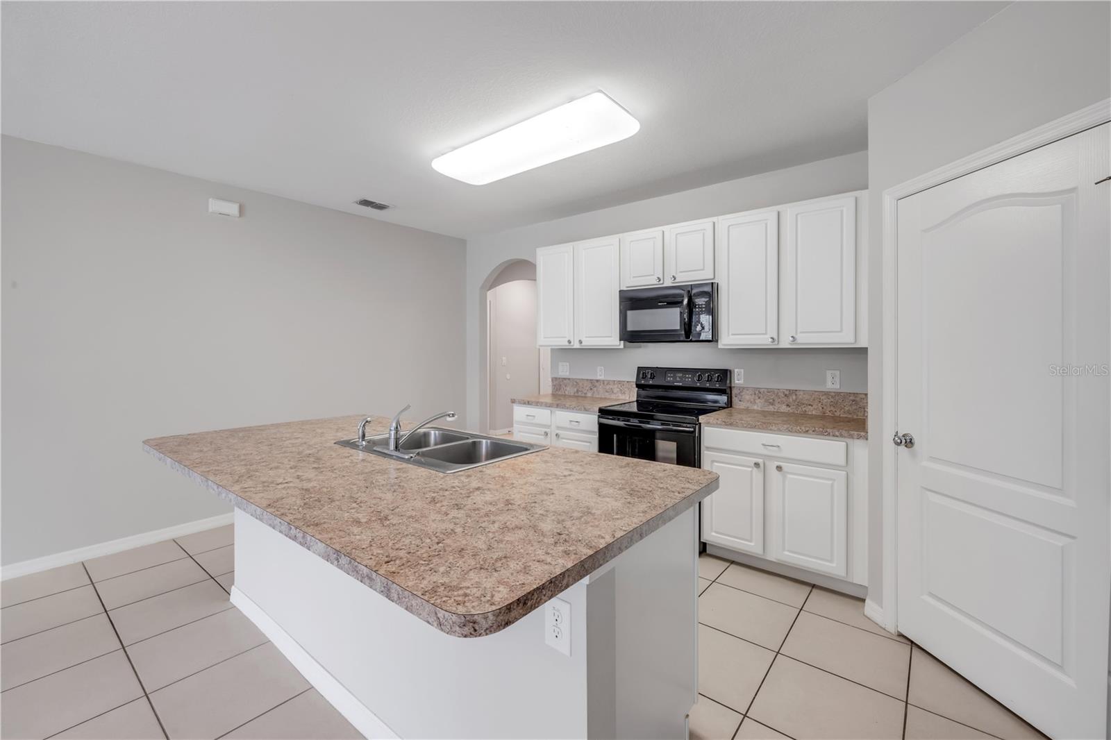 FISHERMANS COVE - Residential