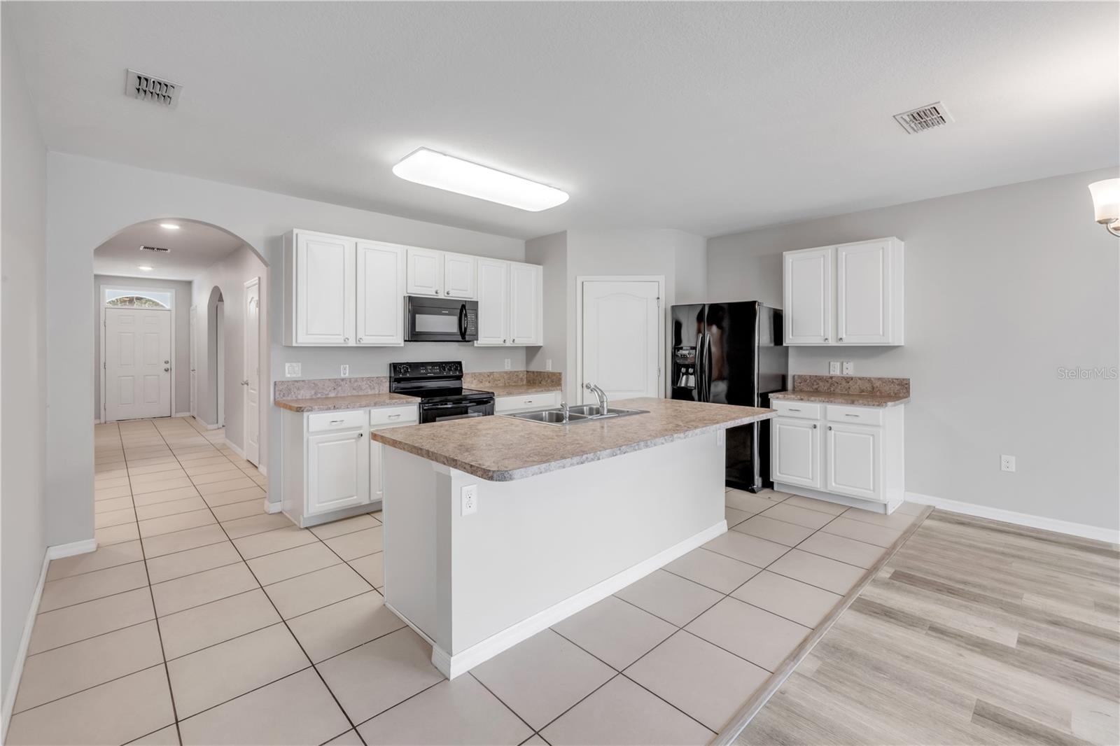 FISHERMANS COVE - Residential