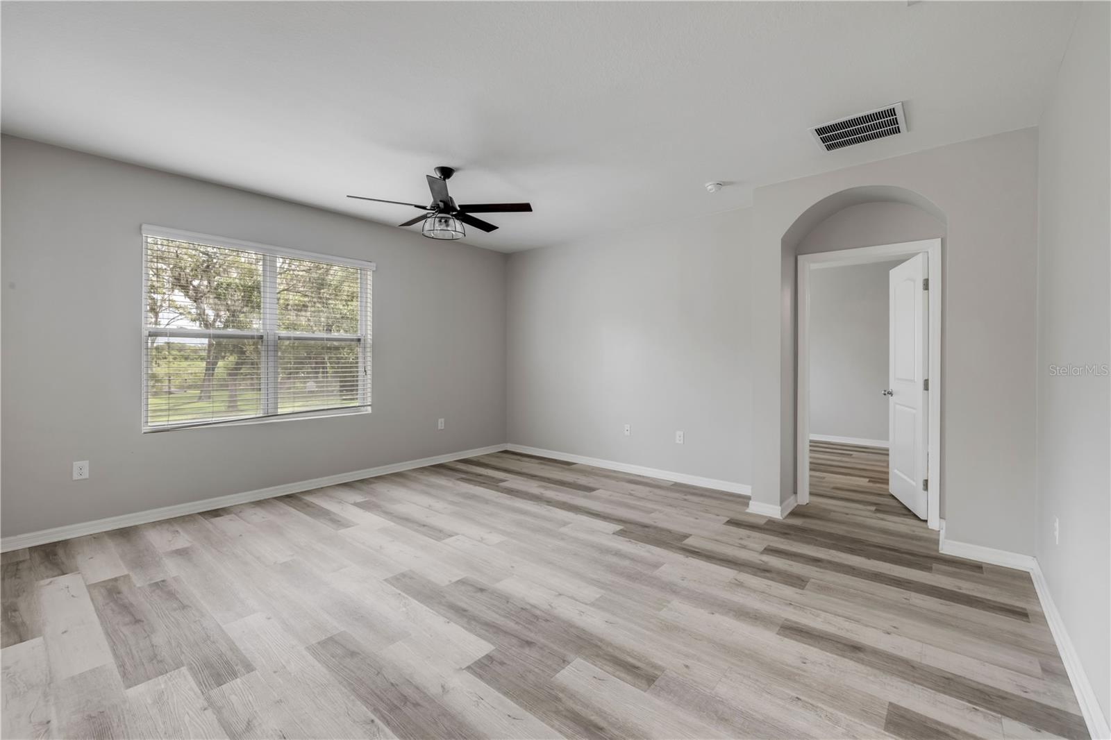 FISHERMANS COVE - Residential