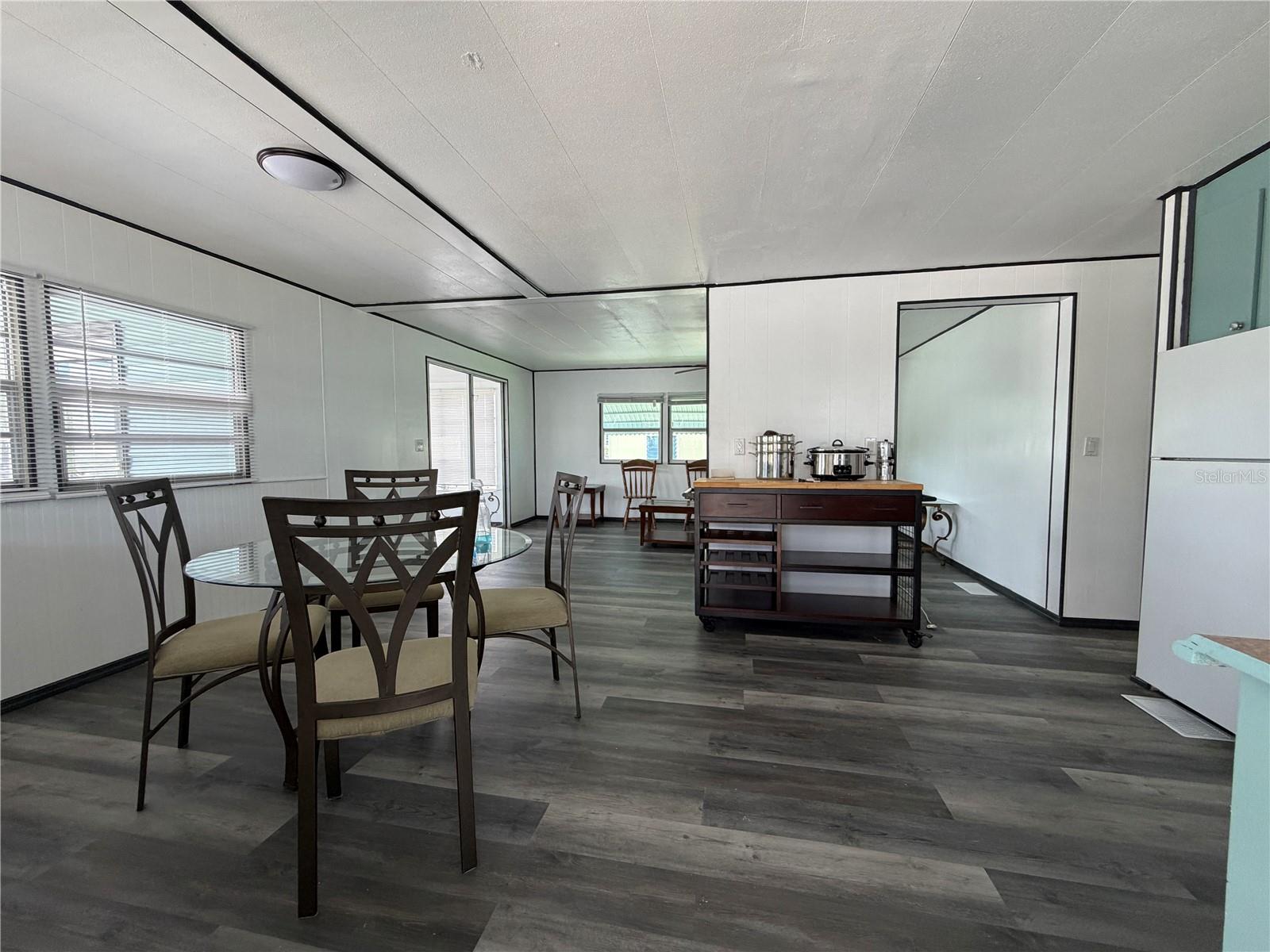 TRI-PAR ESTATES - Residential