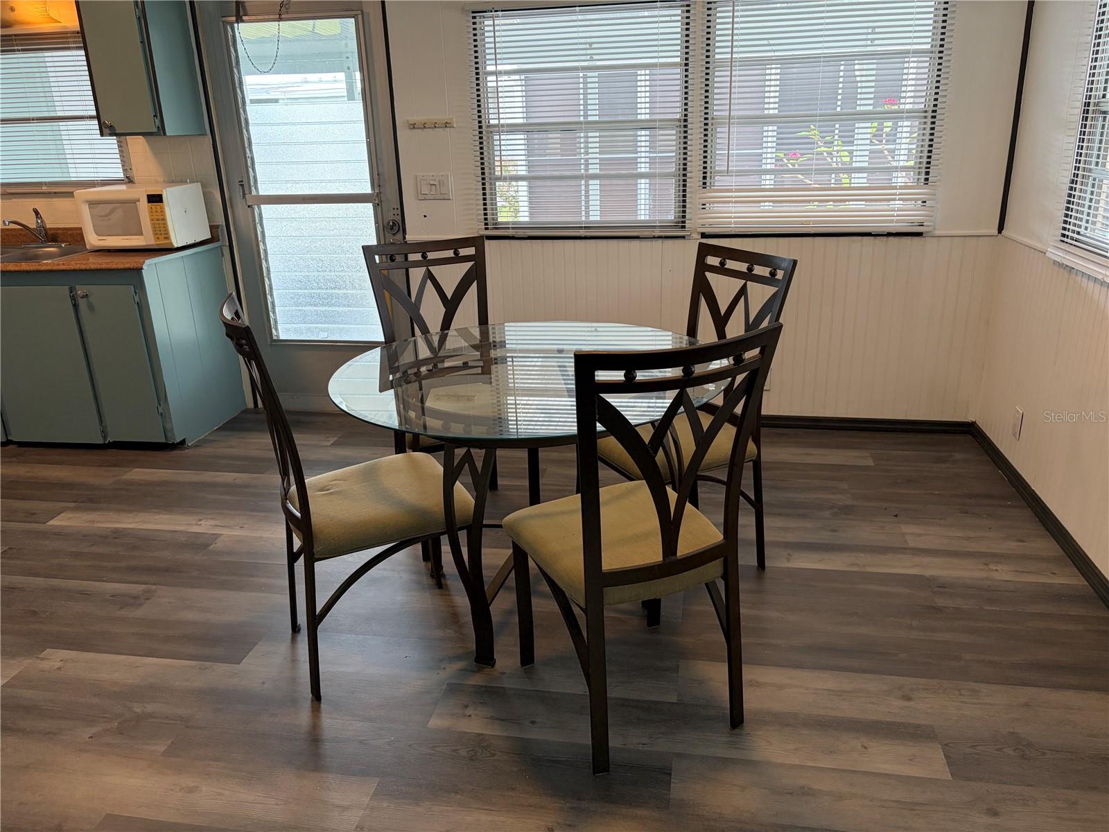 TRI-PAR ESTATES - Residential