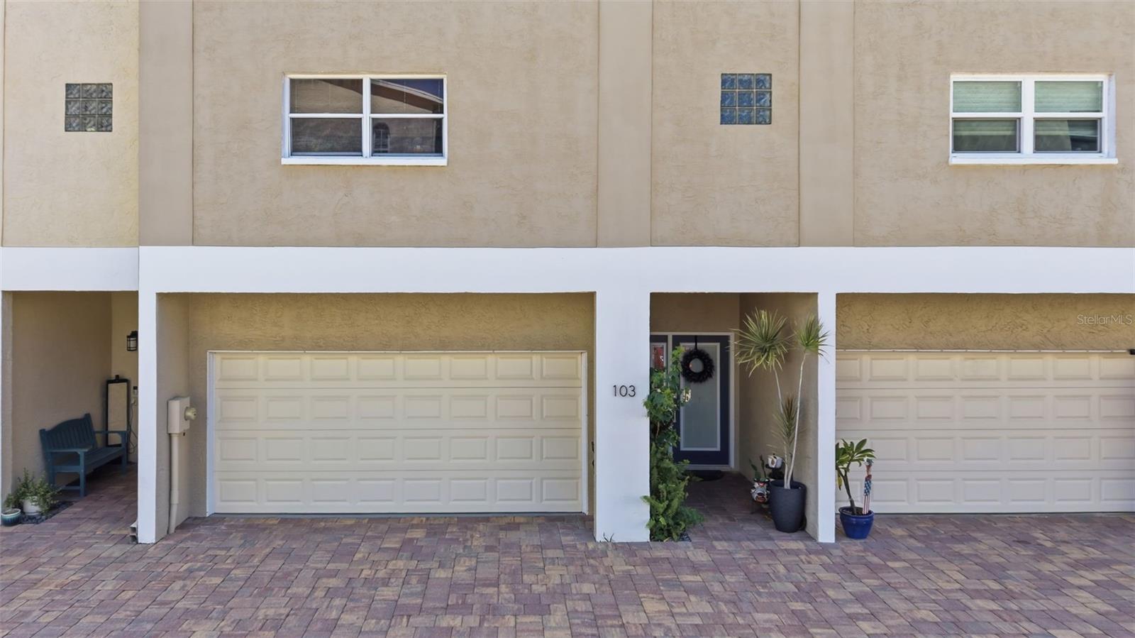 1109 PINELLAS BAYWAY S 103