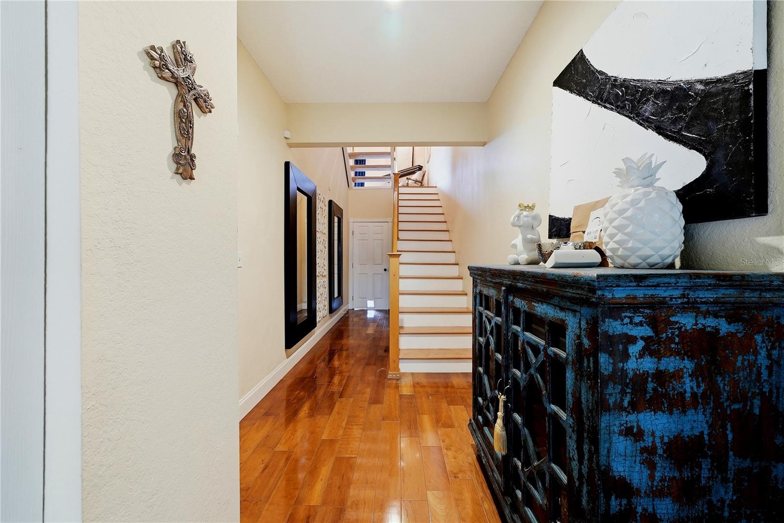 1109 PINELLAS BAYWAY S 103