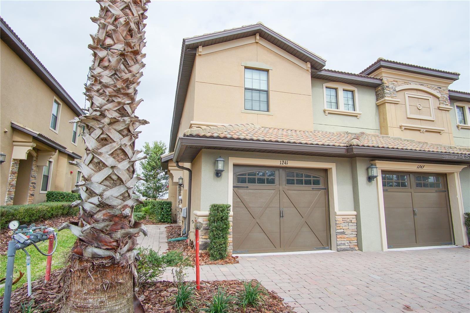 1241 LONG COVE LOOP