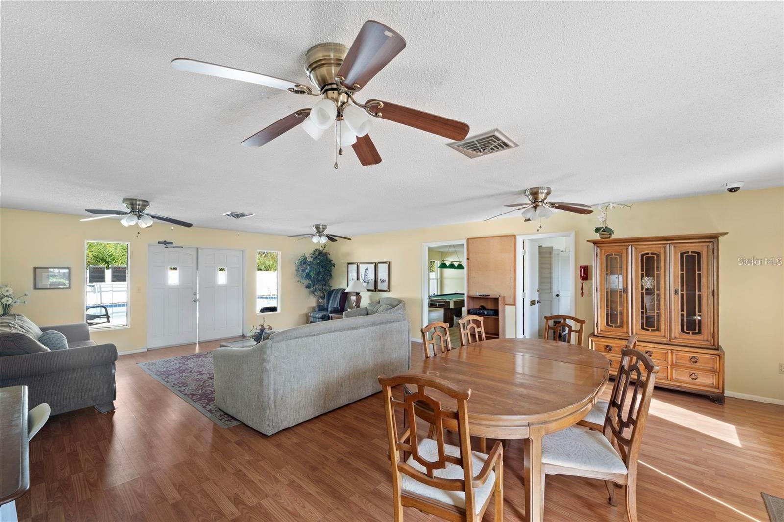 SUMMER LAKES 2 - Residential Lease