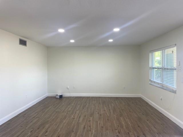 SUMMER LAKES 2 - Residential Lease