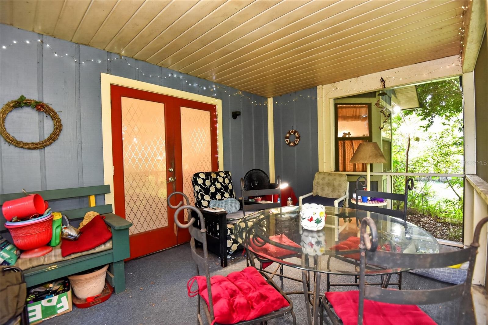950 WOODSITE DRIVE