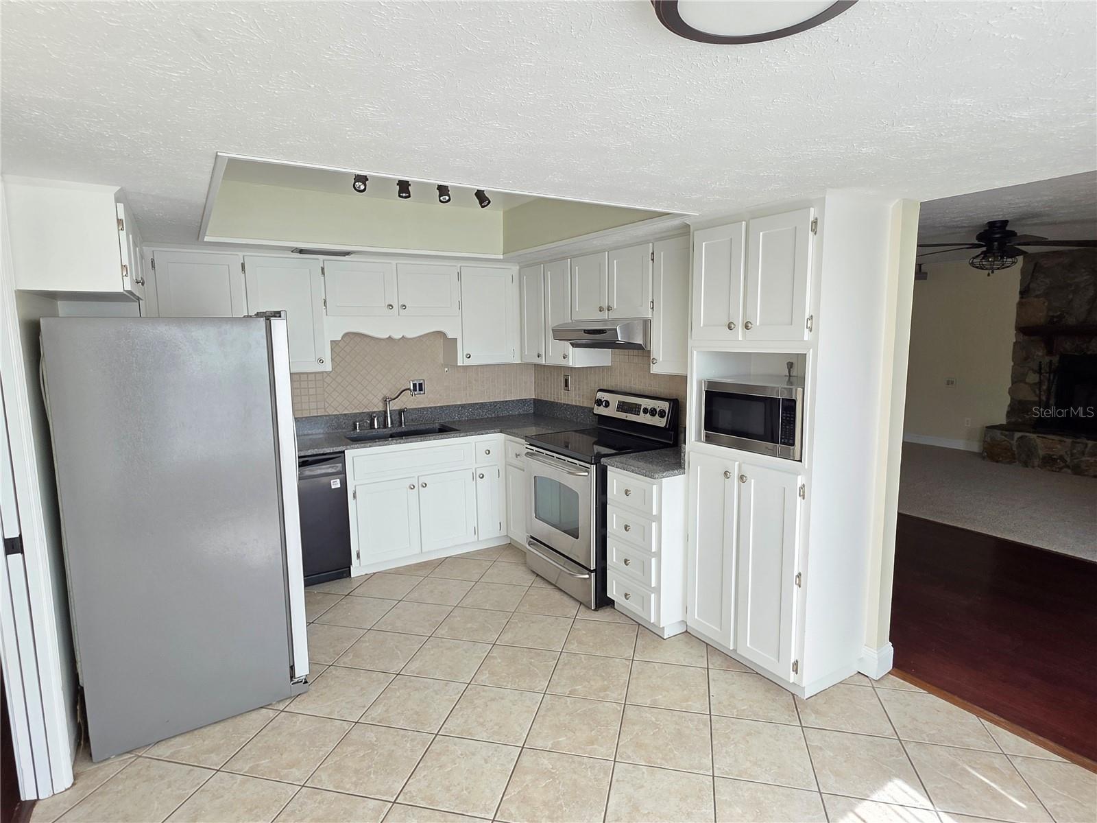 WELLINGTON - Residential