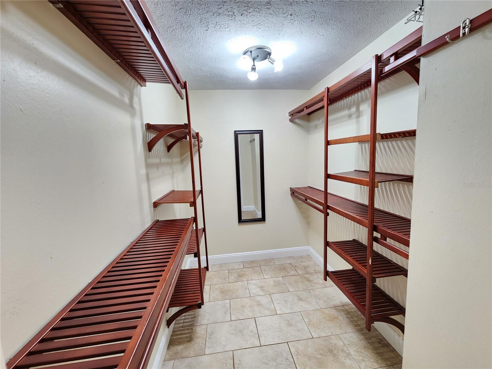 WELLINGTON - Residential