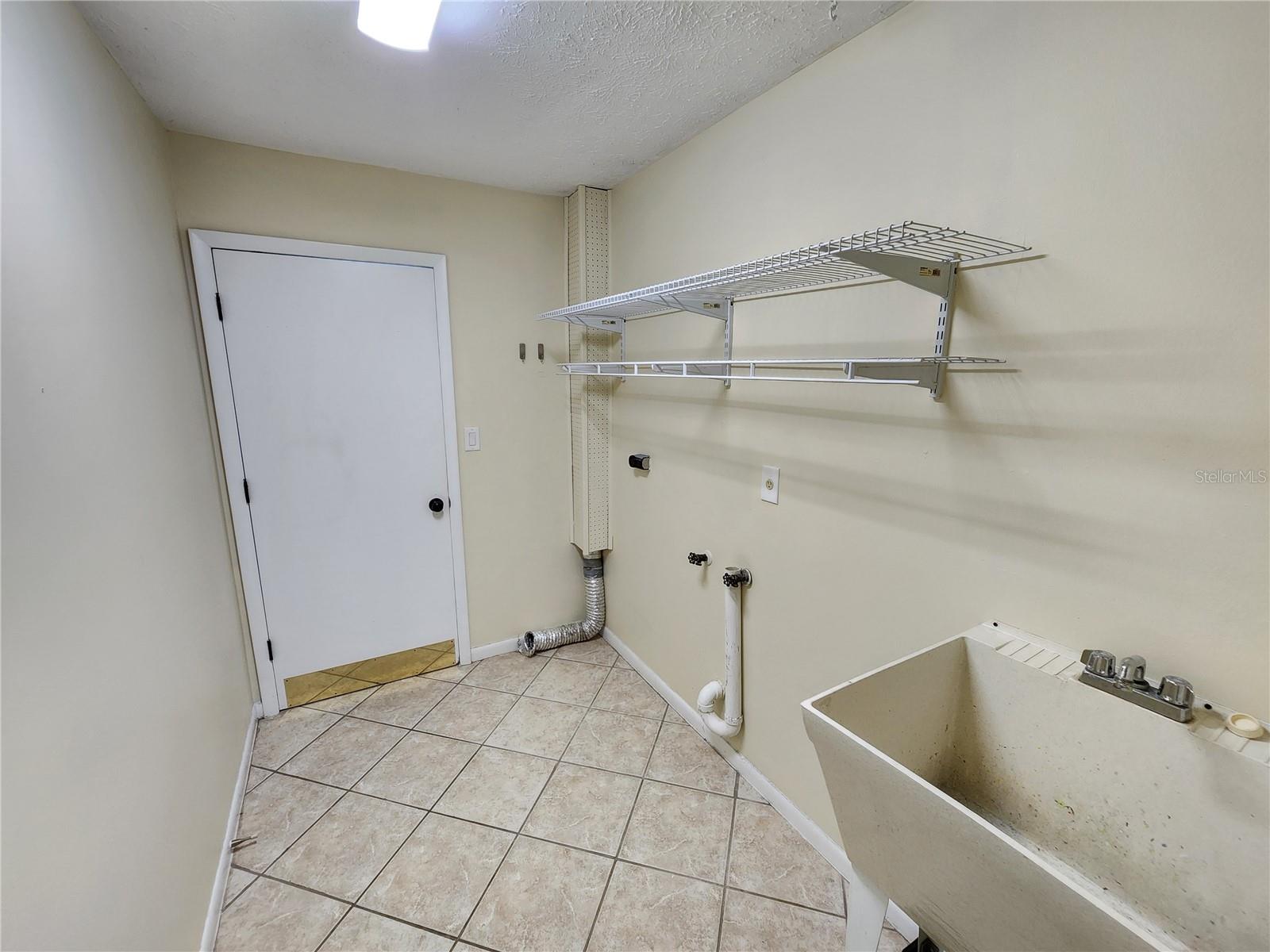 WELLINGTON - Residential