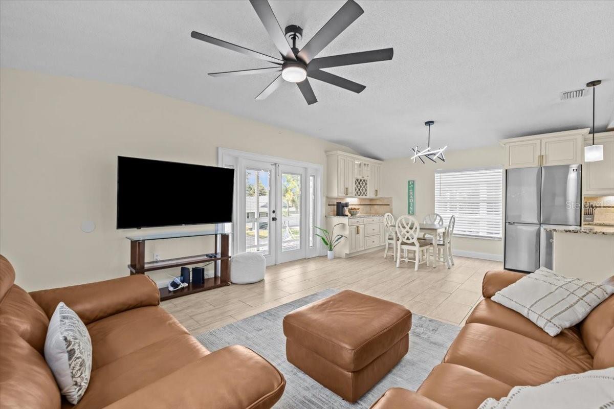 7318 S KISSIMMEE STREET