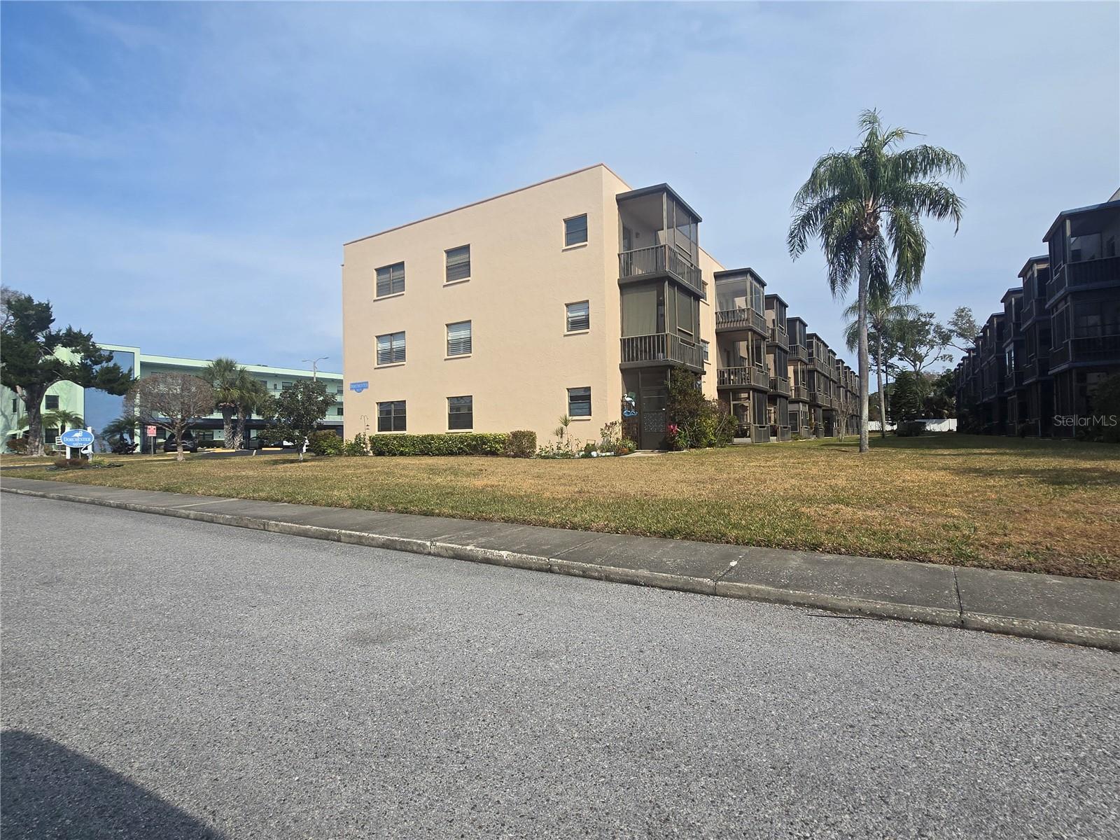 TERRACE PARK OF FIVE TOWNS - Residential