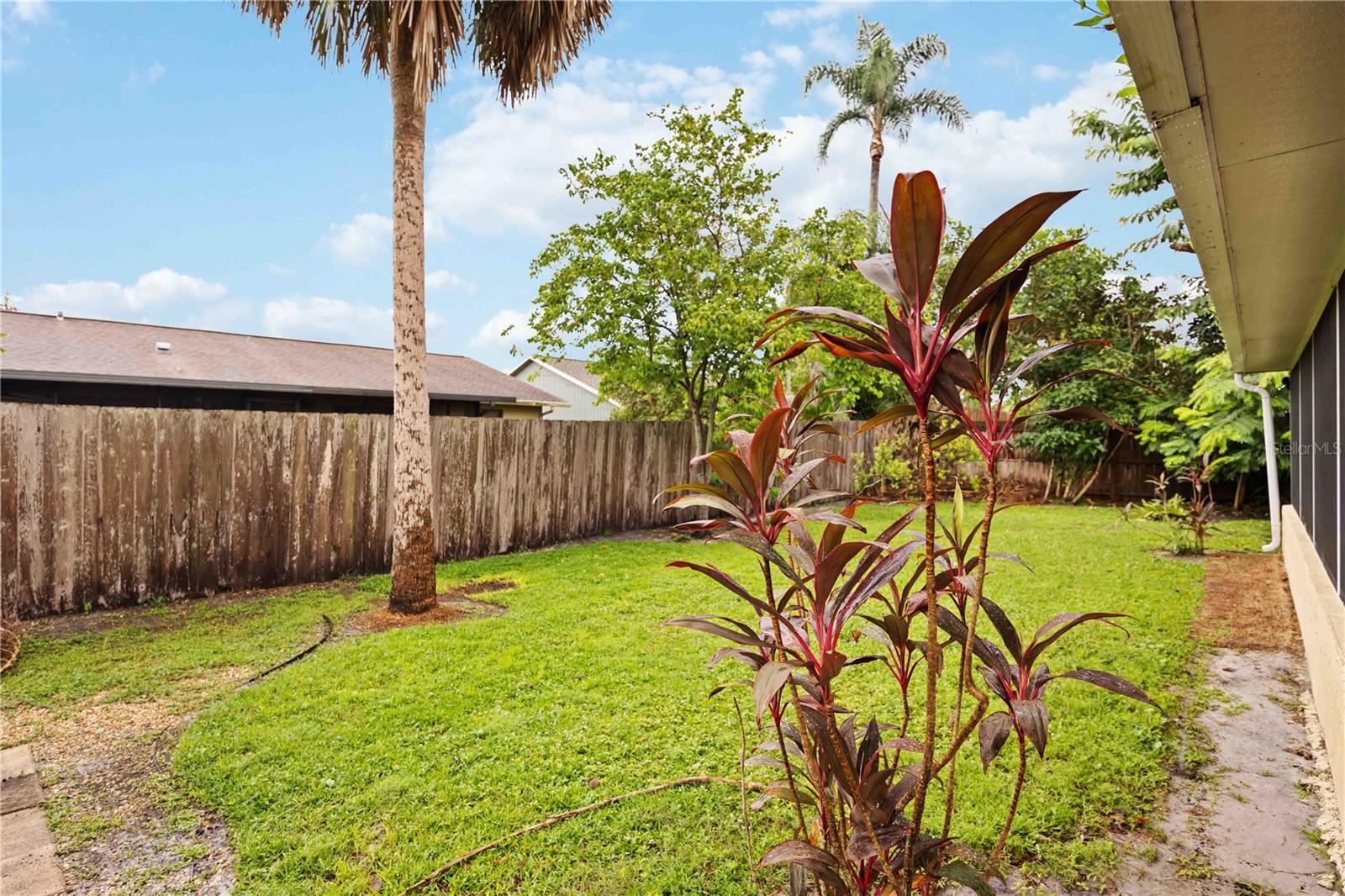 LAKE SARASOTA - Residential Lease