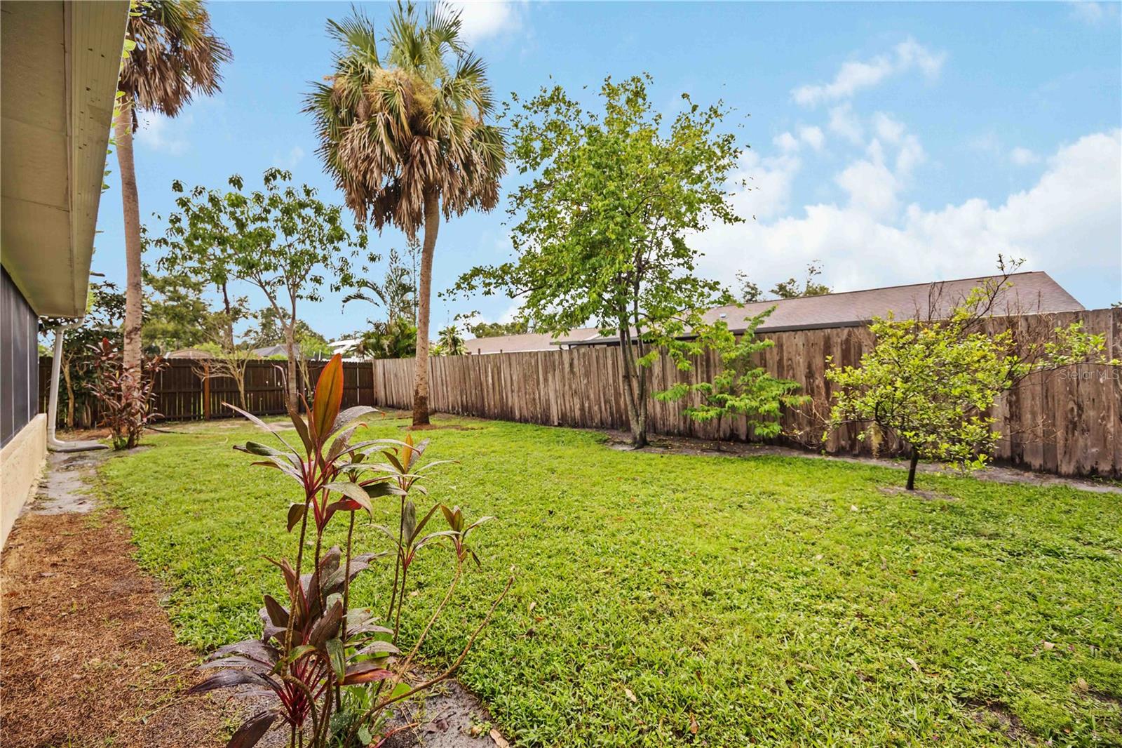 LAKE SARASOTA - Residential Lease