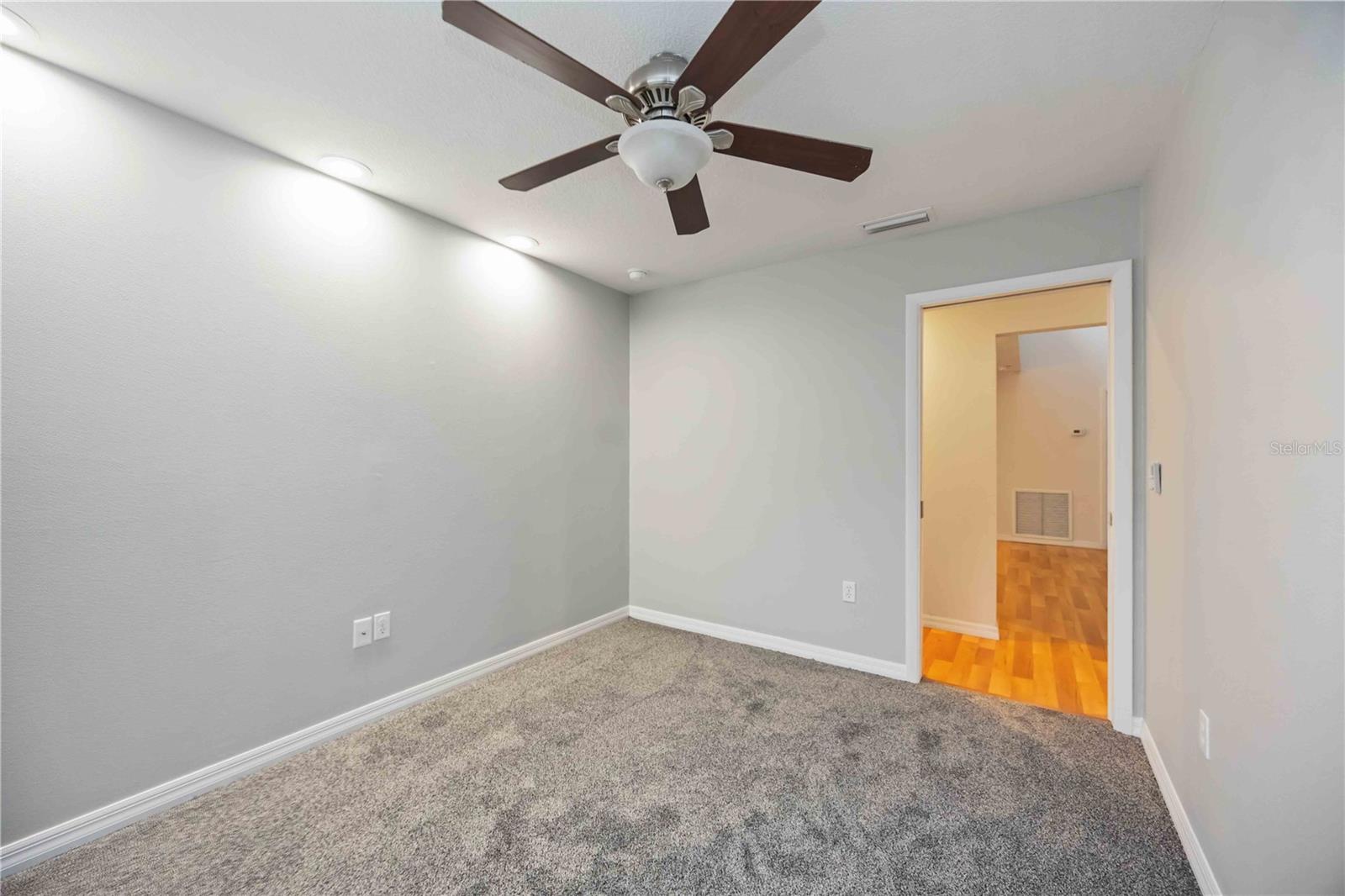 LAKE SARASOTA - Residential Lease