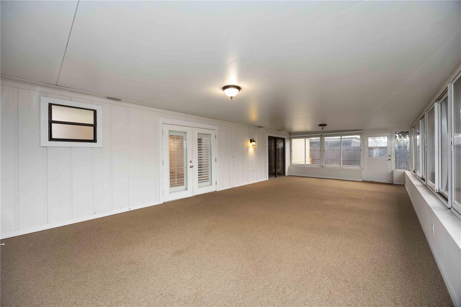 LAKE SARASOTA - Residential Lease