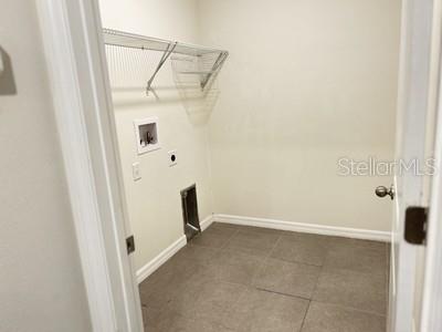 ALDERBROOK - Residential Lease