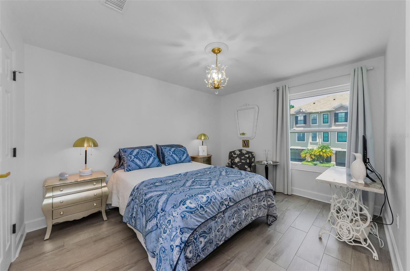 MEDITERRANEAN MANORS UNIT 9 CONDO - Residential Lease