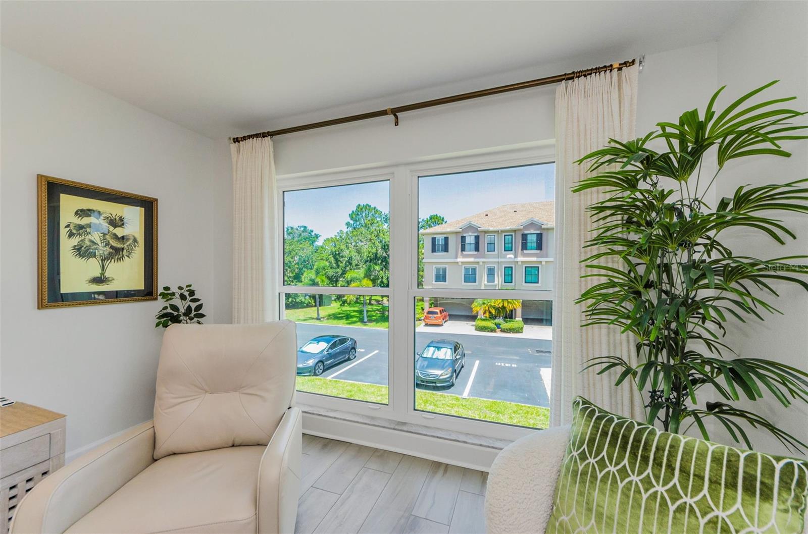 MEDITERRANEAN MANORS UNIT 9 CONDO - Residential Lease