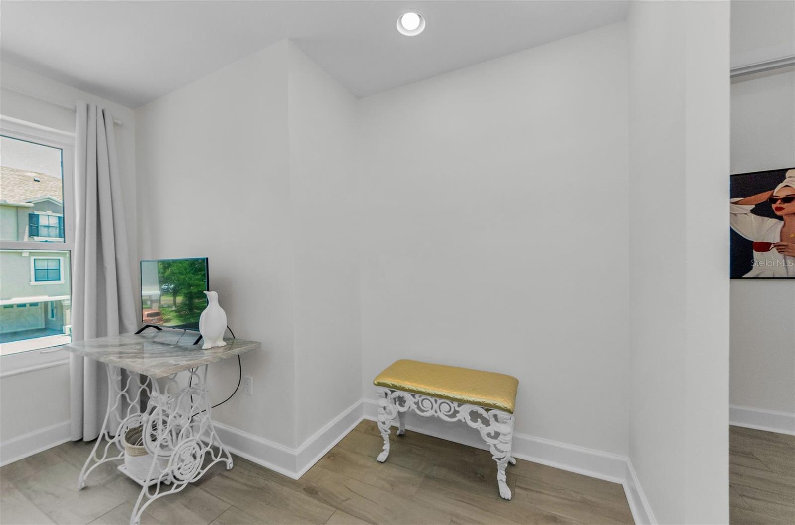 MEDITERRANEAN MANORS UNIT 9 CONDO - Residential Lease