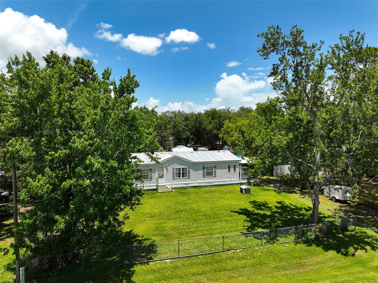 COUNTRYSIDE - Residential