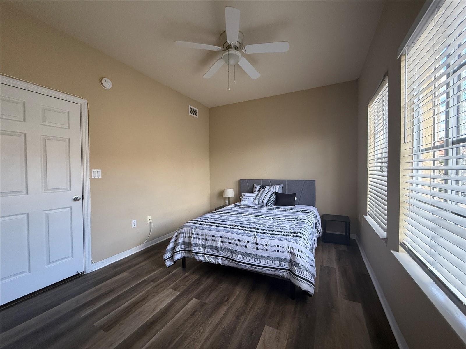 CORDOBA AT BEACH PARK A CONDOM - Residential Lease