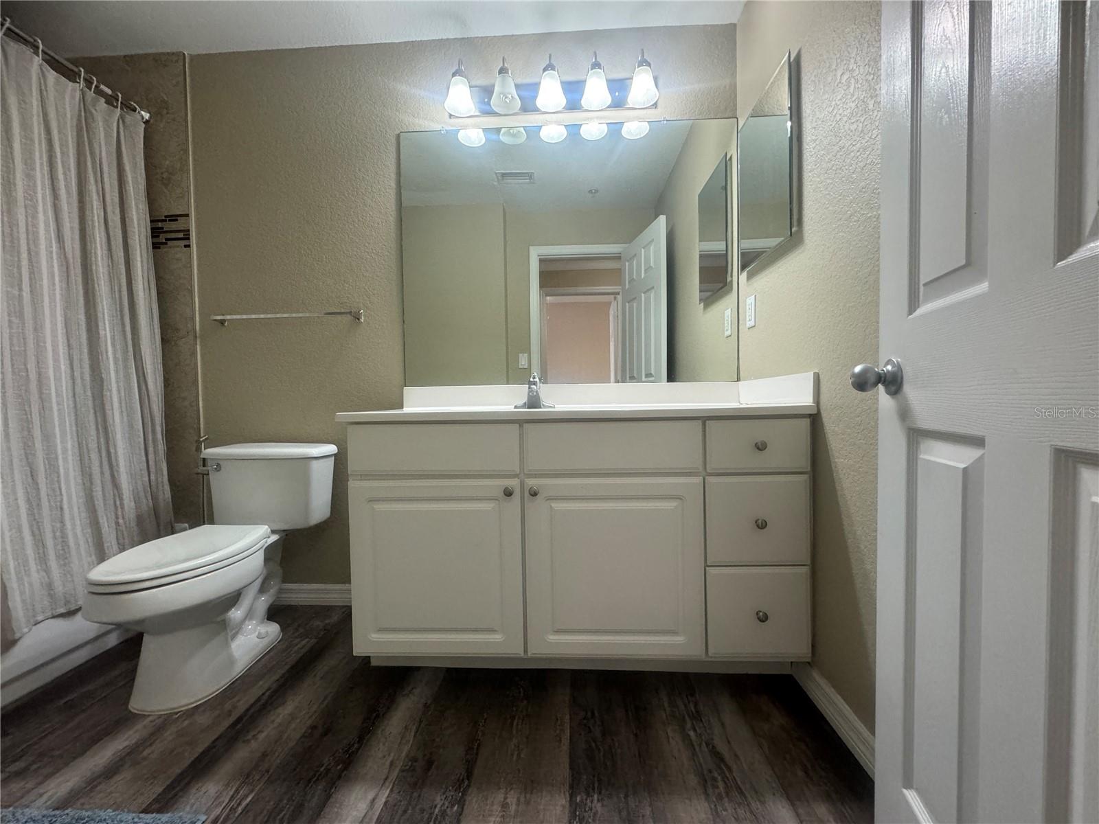 CORDOBA AT BEACH PARK A CONDOM - Residential Lease